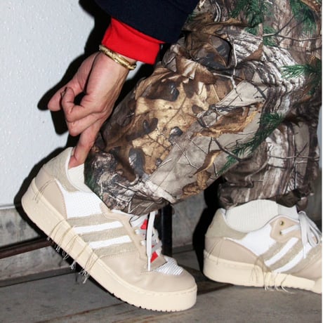 Extra Butter × adidas Originals Rivalry Low "Battle Royale"