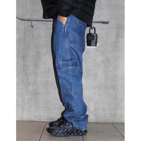 Levi's 568 Loose Straight Cargo Denim Pants