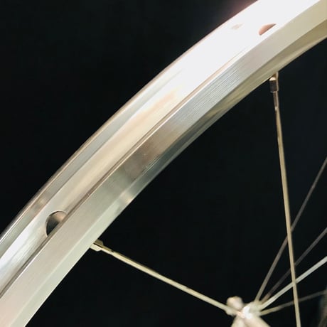 ADS S-22軽量クリンチャーシルバーアルミホイール(1,304g)自社計測時￥77,000