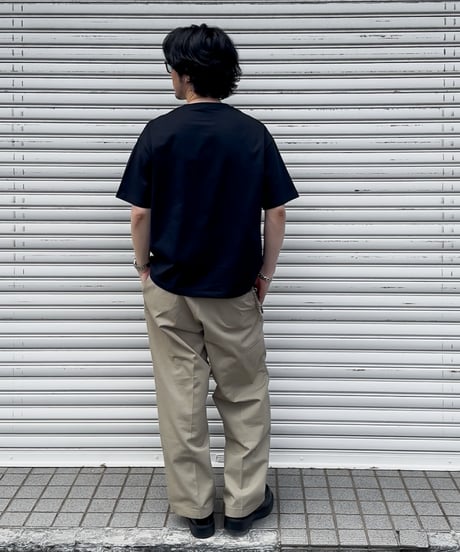 Essential Box Tee / Black