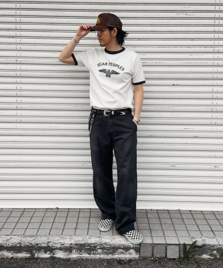 Wing Glyph Ringer Tee / Natural × Dusty Black