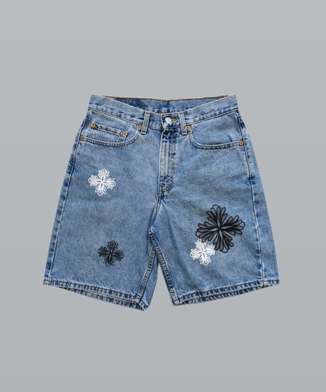 Blossom Cross Levi's 550 Used Remake Denim Short Pants W78 / LS142