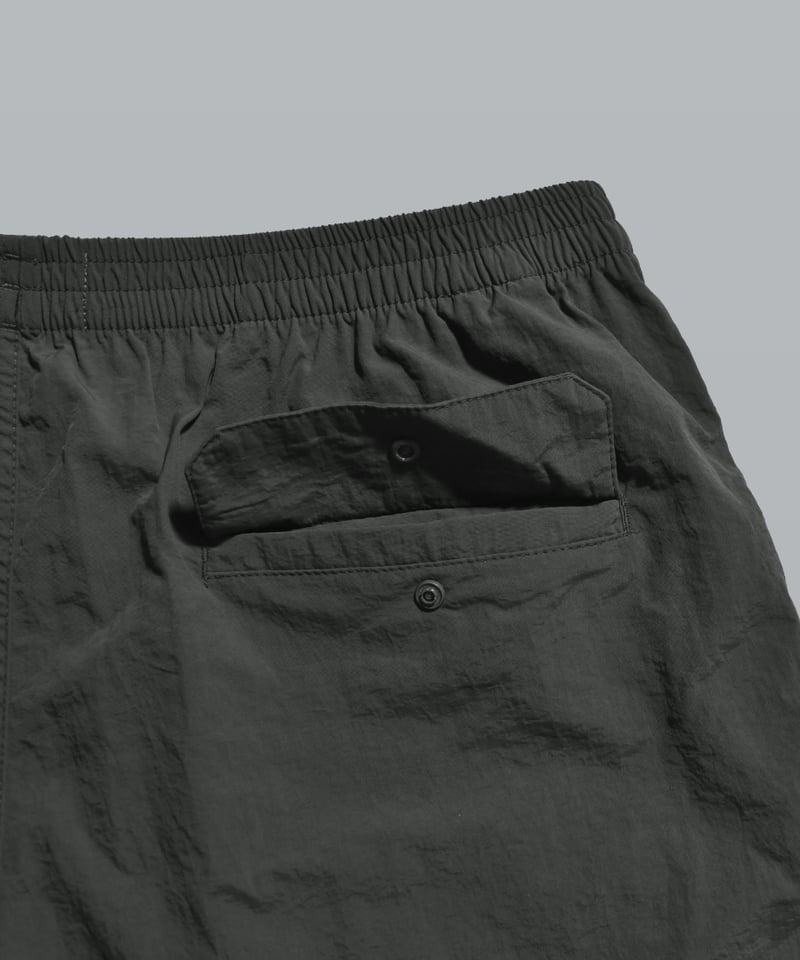 【美品】完売 希少 WIND AND SEA NYLON SHORTS 刺繍ロゴ E.V.O - NYLON SHORTS (ロゴ刺繍) | east village OTHER