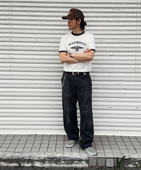 Wing Glyph Ringer Tee / Natural × Dusty Black