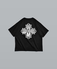 Blossom Cross Box Tee / Black