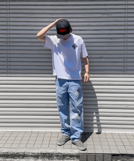 Blossom Cross Box Tee / White