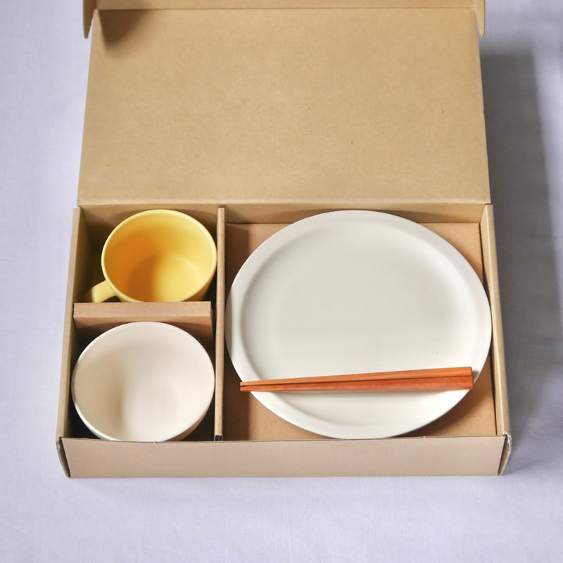 Sara Kids Set | SAKUZAN 公式オンラインストア