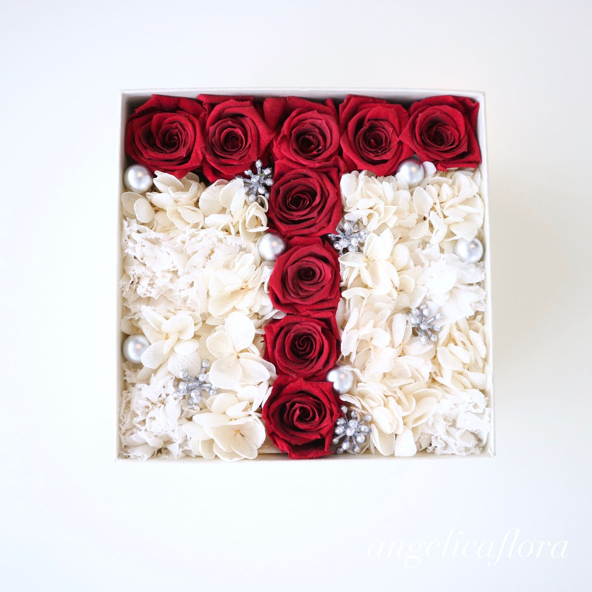 angelica for you イニシャルフラワー(小)／プリザーブドフラワー