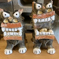 やむちんの焼き締めシーサー　諸見里安繹作 ②やちむんシーサー 焼き締め 対 | シーサー ぎゃらりーゆしびん