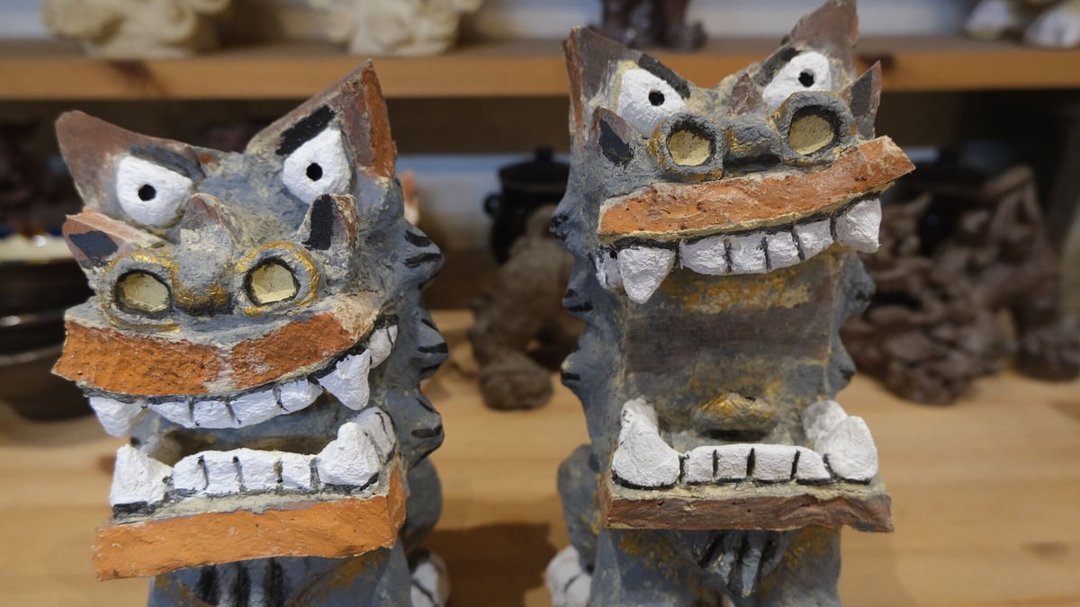 ★逸品漆喰シーサー⑨ 漆喰シーサー 対 | シーサー ぎゃらりーゆしびん