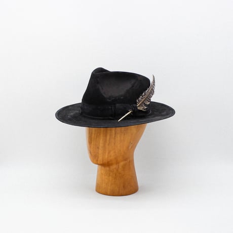 Distressed  beaver teardrop