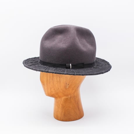 Radial brim mountain
