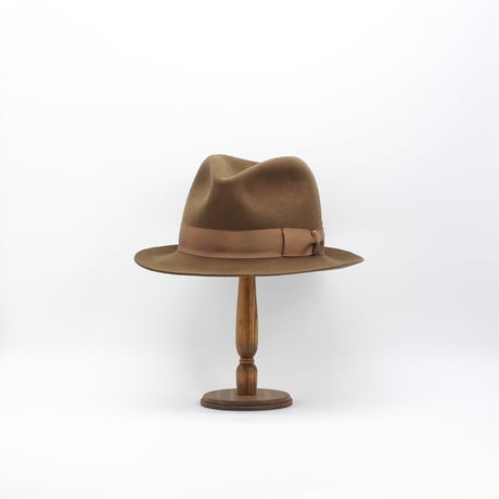 Hand shape Fedora