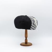 Mesh fringe beret