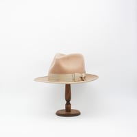Poland block gentle hat