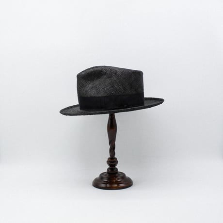 Bao triangle drop shark gill hat