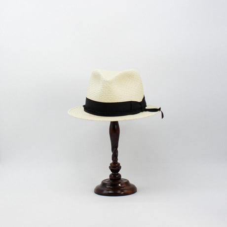 Short brim panama