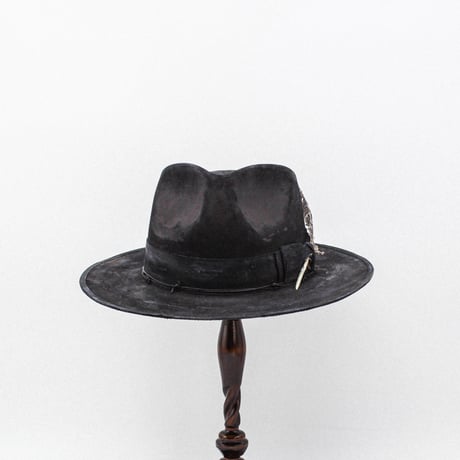 Distressed  beaver teardrop
