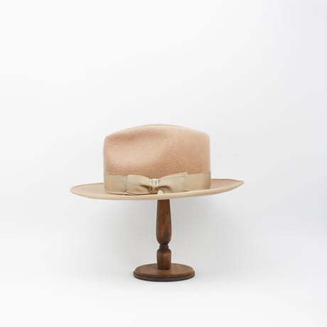 Poland block gentle hat