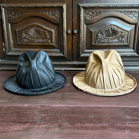 1 piece leather mountain