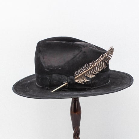 Distressed  beaver teardrop