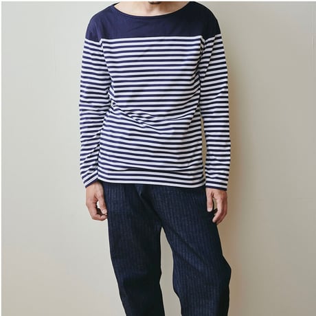 Long sleeve border T-shirt