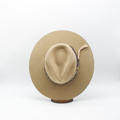 American weight rabbit hat