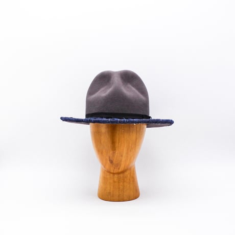Radial brim mountain
