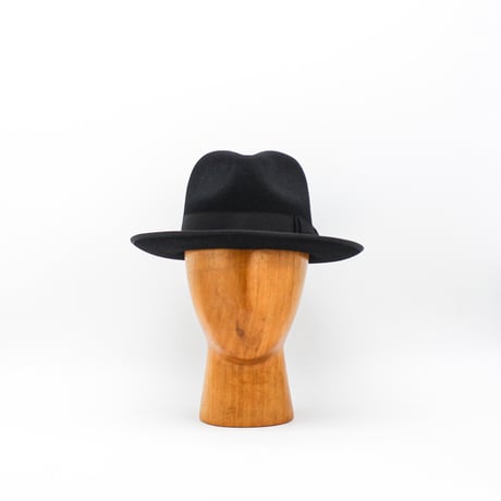 Poland block gentle hat