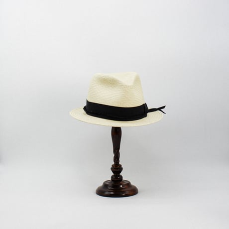Short brim panama