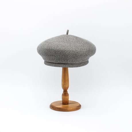 Paper braid point beret