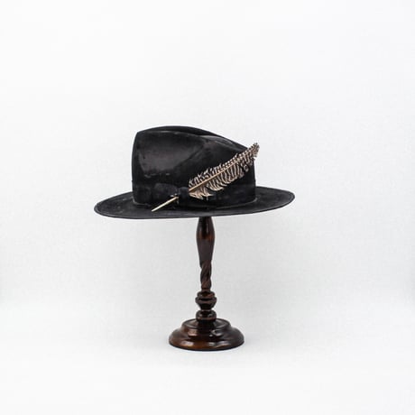 Distressed  beaver teardrop