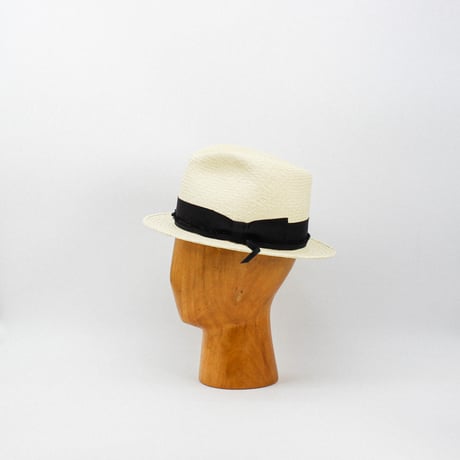 Short brim panama