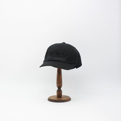 DARI Embroidery Chino cap