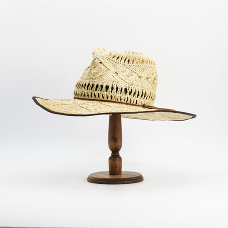 1970 twist paper long brim