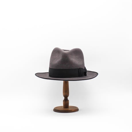 Poland block gentle hat