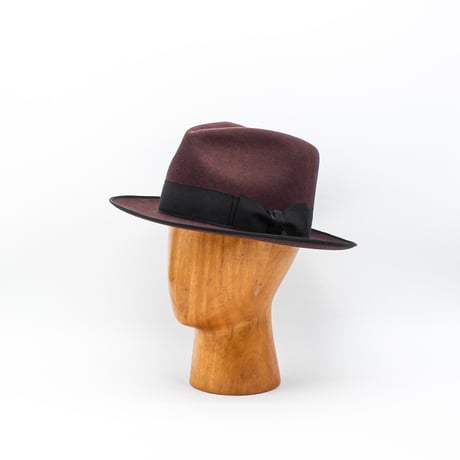 Poland block gentle hat
