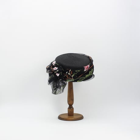 Flower tulle braid cap