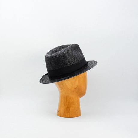 Short brim panama