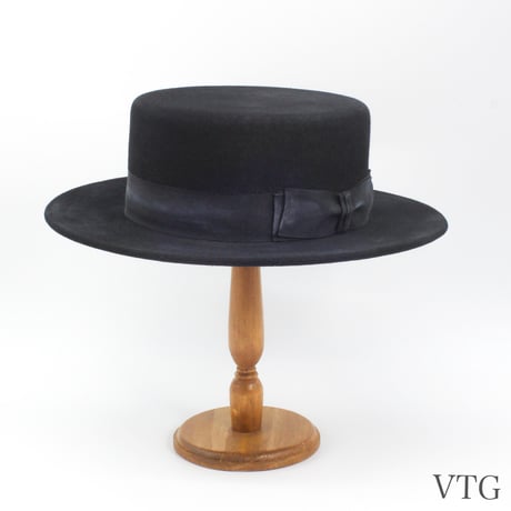 Classic wool boater