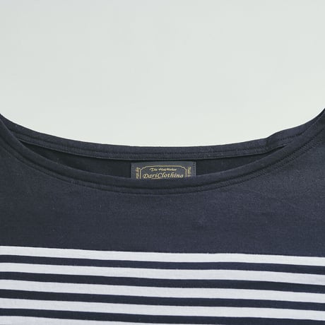 Long sleeve border T-shirt