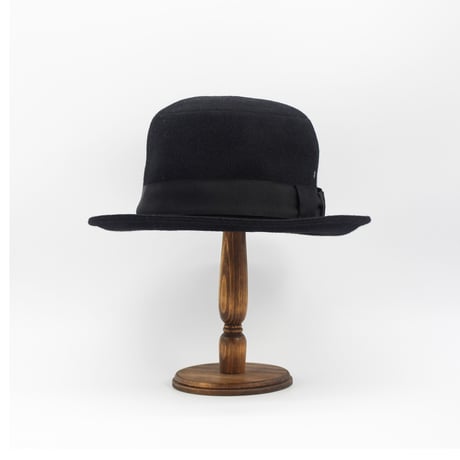 Melton bowler