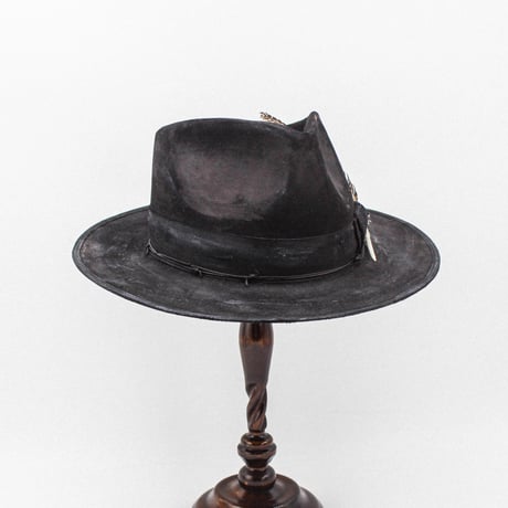 Distressed  beaver teardrop