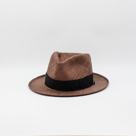 Bao triangle drop shark gill hat