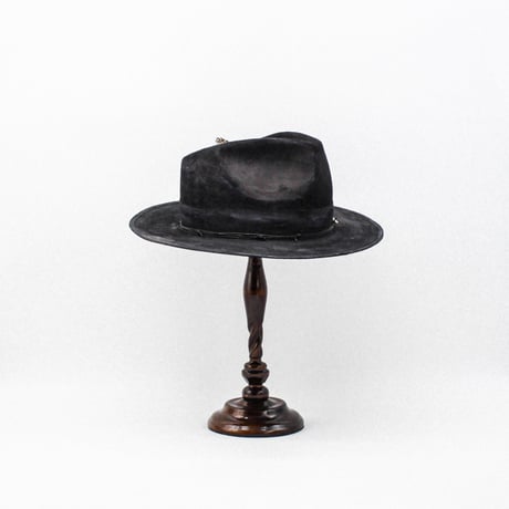 Distressed  beaver teardrop