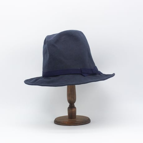 Brushed gabardine hat