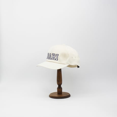 DARI Embroidery Chino cap
