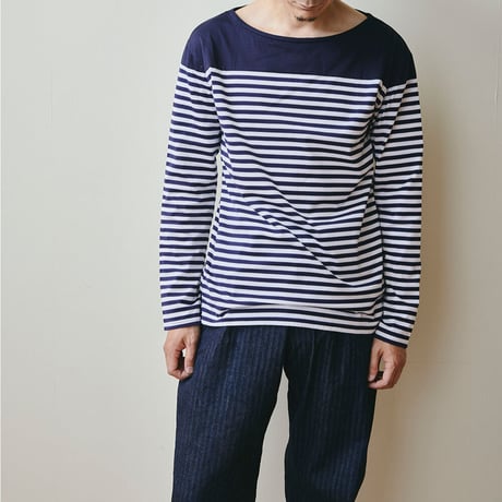 Long sleeve border T-shirt
