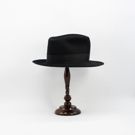 Triangles drop shark gill hat