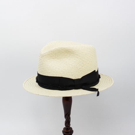Short brim panama